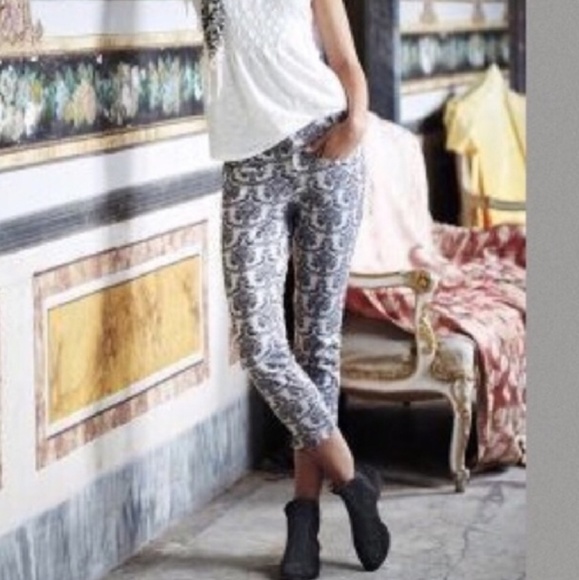 Cartonnier Tapestry Jacquard Floral Ankle Pants - Picture 3 of 8